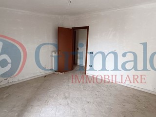 Trilocale in Vendita a Brusciano, 165'000€, 100 m²