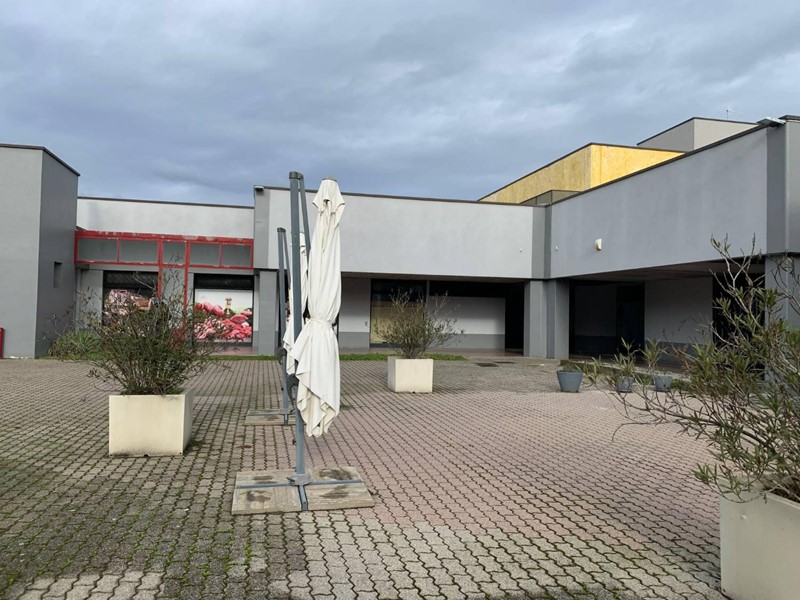 Capannone in Vendita a Castel Mella, 149'000€, 250 m²