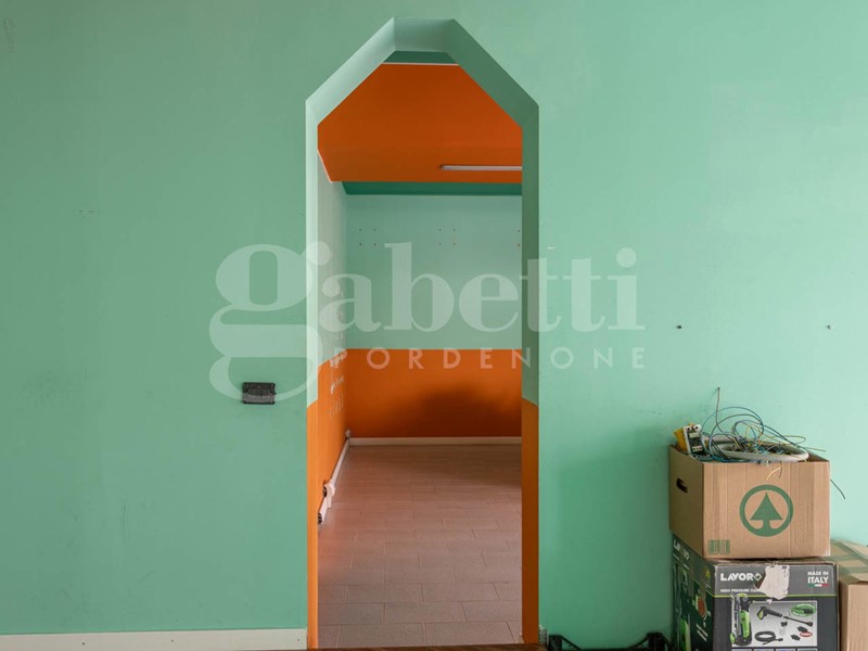 Negozio in Vendita a Pordenone, 75'000€, 106 m²