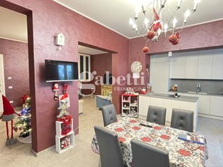 Appartamento in Vendita a Firenze, 1'250'000€, 184 m²