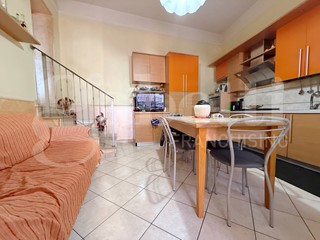 Casa Indipendente in Vendita a Angri, 160'000&euro;, 255 m²