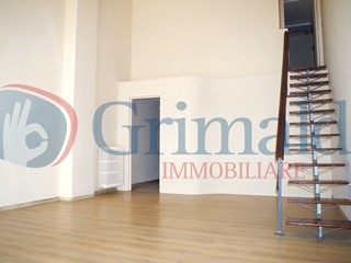 Negozio in Affitto a Gallipoli, 700€, 63 m²