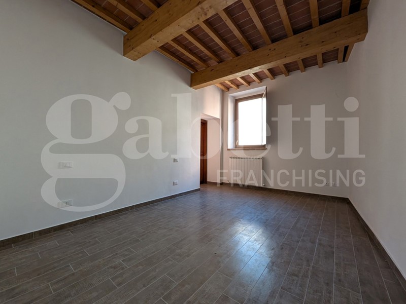 Trilocale in Vendita a Deruta, 99'000€, 132 m²
