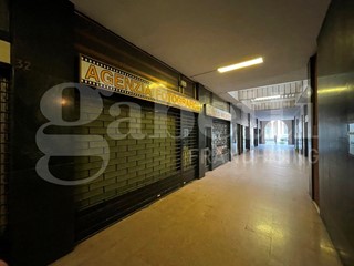 Negozio in Vendita a Brescia, 73'000€, 92 m²