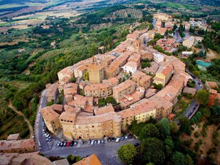 Trilocale in Vendita a Panicale, 210'000€, 115 m², con Box