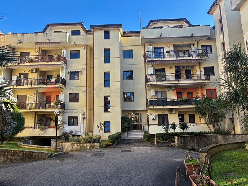 Quadrilocale in Vendita a Caserta, 220'000€, 140 m²
