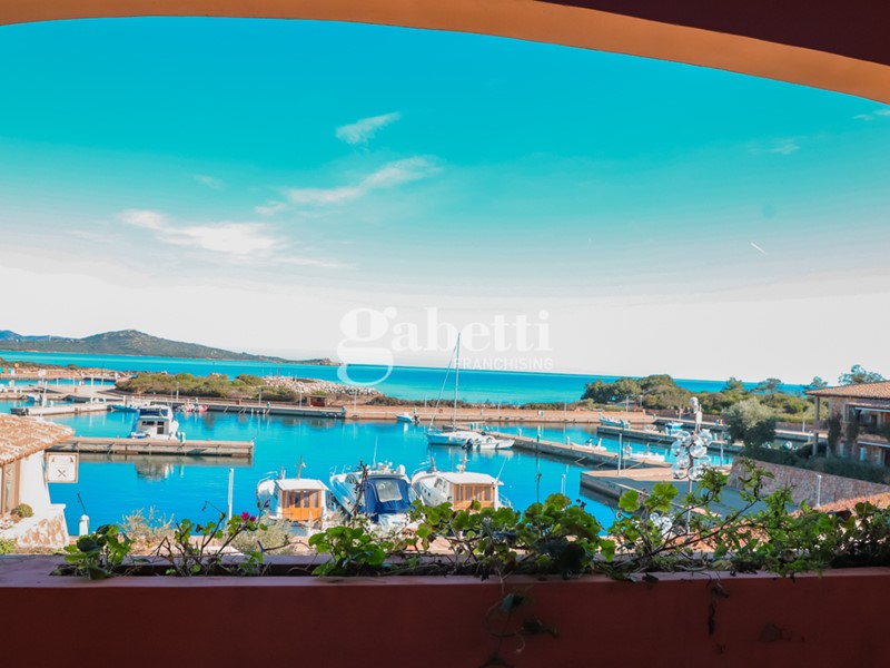 Trilocale in Vendita a San Teodoro, 900'000€, 100 m², arredato