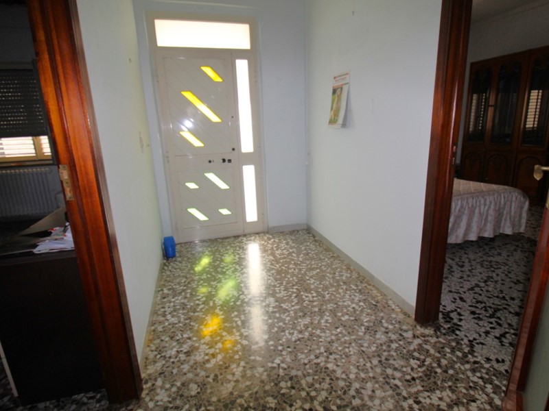 Casa Indipendente in Vendita a Casamassima, 160'000€, 247 m²