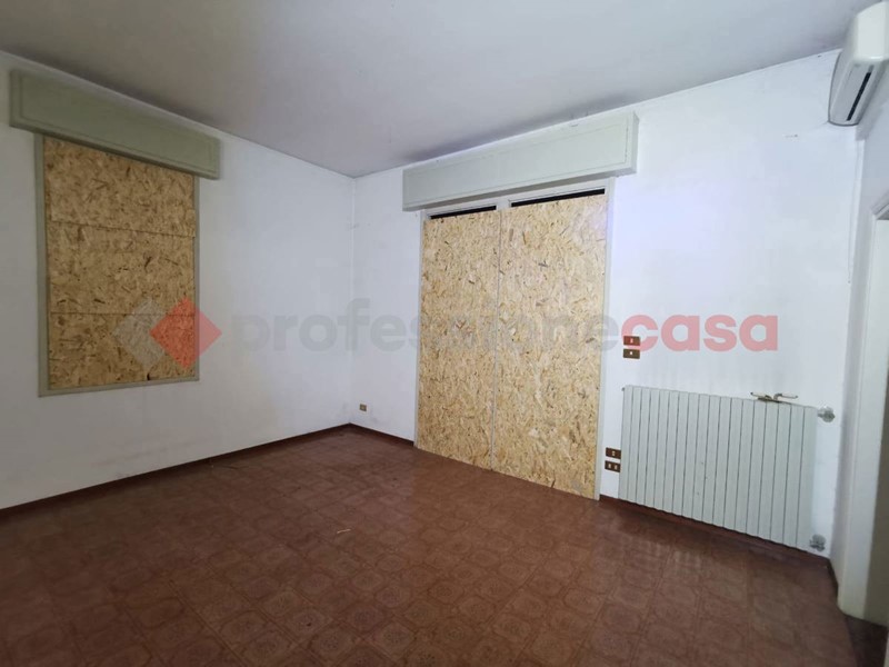 Villa in Vendita a Cerea, 249'000€, 306 m²