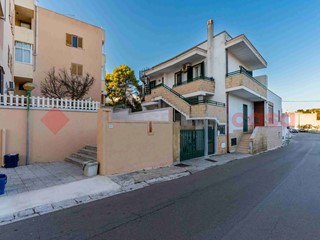 Appartamento in Vendita a Otranto, 220'000€, 108 m², arredato