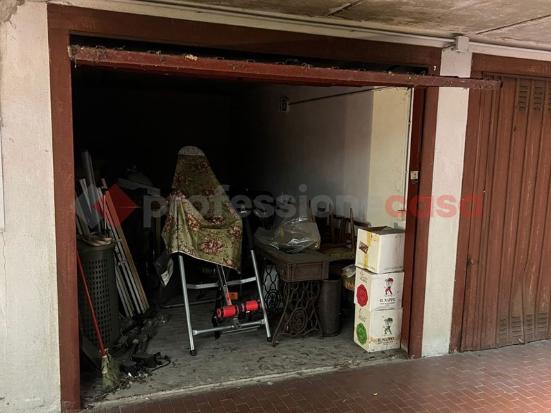 Box in Vendita a Busto Garolfo, 13'000€, 15 m²
