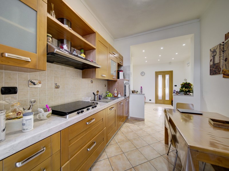 Bilocale in Vendita a Torino, 45'000€, 56 m², arredato