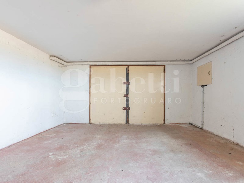 Villa in Vendita a Caorle, 140'000€, 170 m²