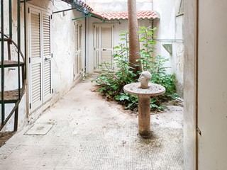 Casa Semi Indipendente in Vendita a Lizzanello, zona Merine, 58'000€, 100 m², con Box