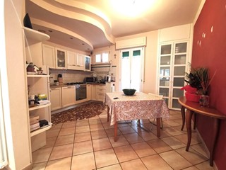 Appartamento in Vendita a Santa Croce sull'Arno, 138'000€, 90 m²