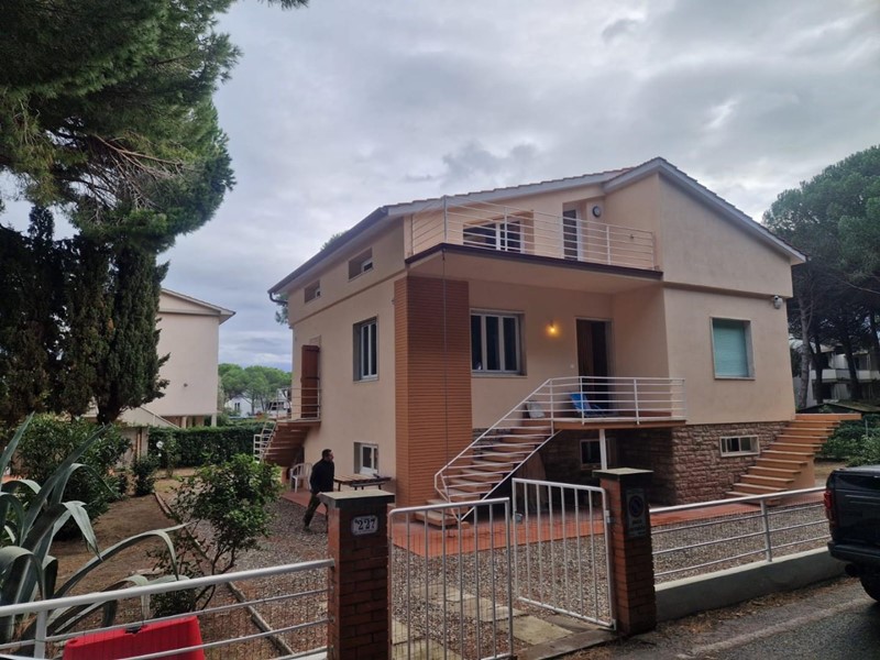Villa in Affitto a Rosignano Marittimo, zona Vada, 1'200€, 65 m², arredato