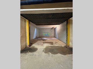 Box in Vendita a Andora, zona Marina Di Andora, 23'000€, 23 m², con Box