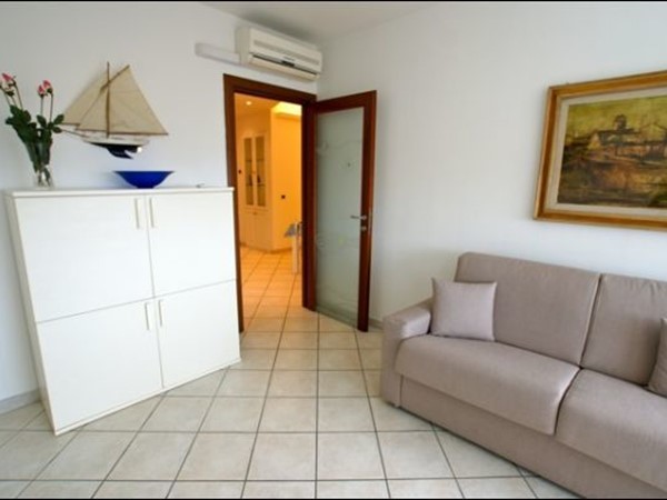 Trilocale in Vendita a Lerici, zona Lerici, 320'000&euro;, 62 m², con Box