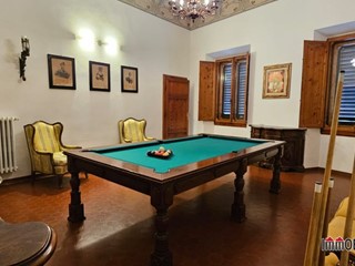 Appartamento in Vendita a Volterra, 480'000€, 215 m²