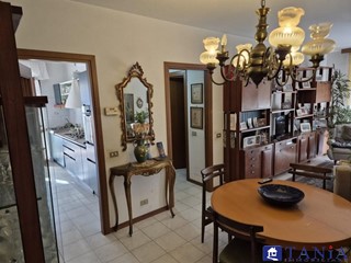 Quadrilocale in Vendita a Carrara, 240'000€, 90 m²