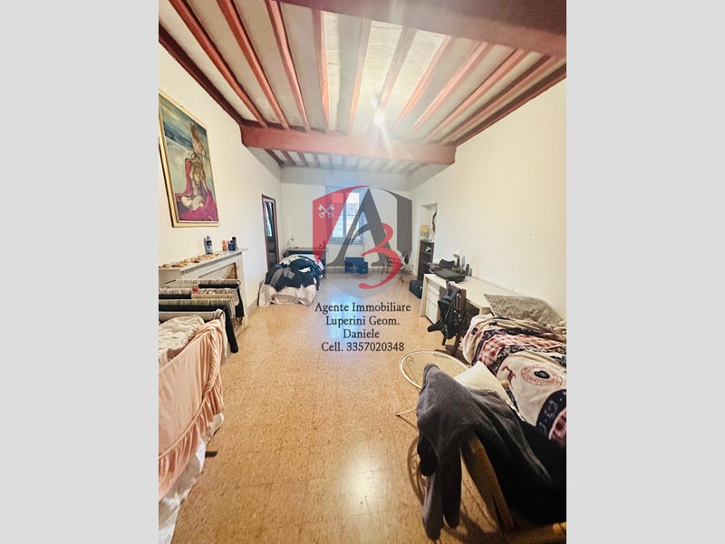 Quadrilocale in Vendita a Pisa, 375'000€, 145 m²