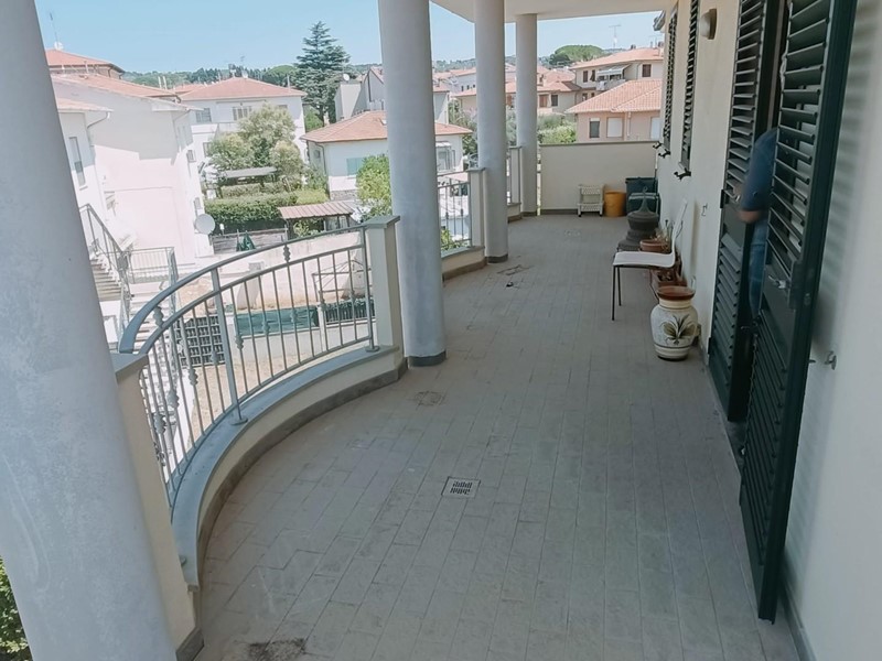 Trilocale in Vendita a Rosignano Marittimo, zona Rosignano Solvay, 175'000€, 70 m², arredato, con Box
