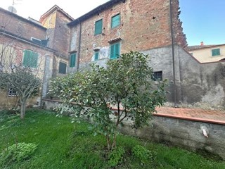 Casa Indipendente in Vendita a Palaia, zona Alica - Baccanella, 170'000€, 270 m², con Box