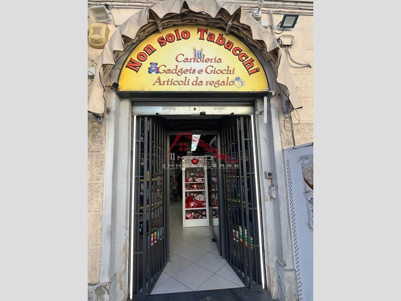 Attività commerciale in Vendita a Pisa, zona Riglione Oratoio, 117'000€, 25 m²