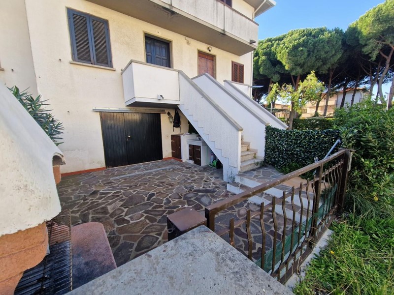 Trilocale in Vendita a Rosignano Marittimo, zona Vada, 198'000€, 65 m², arredato