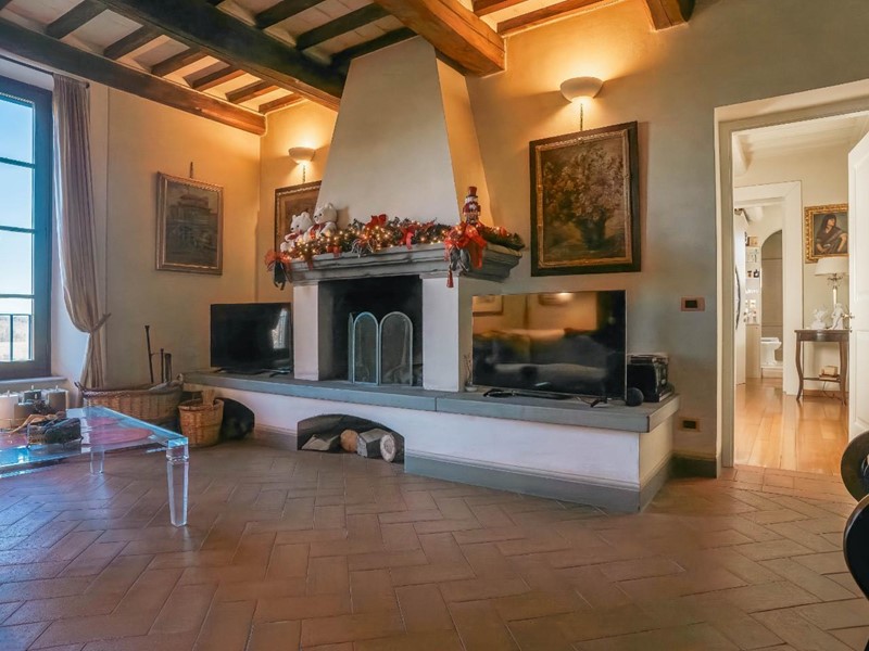 Attico in Vendita a Calcinaia, 980'000€, 280 m², arredato