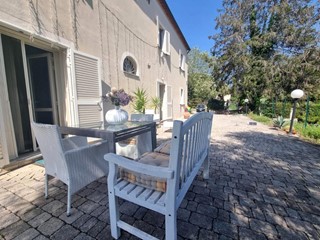 Villa in Vendita a San Giuliano Terme, 580'000€, 270 m²