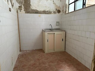 Casa Indipendente in Vendita a Messina, 75'000€, 150 m²