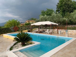 Villa in Vendita a Cassino, 730'000€, 500 m²