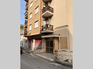 Quadrilocale in Vendita a Sezze, 140'000€, 120 m²