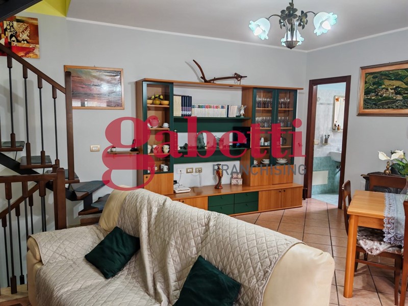 Quadrilocale in Vendita a Pozzilli, 150'000€, 130 m²
