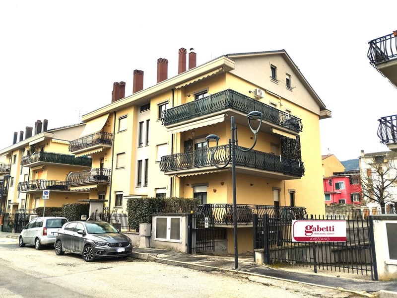 Trilocale in Vendita a Avezzano, 65'000€, 60 m², arredato