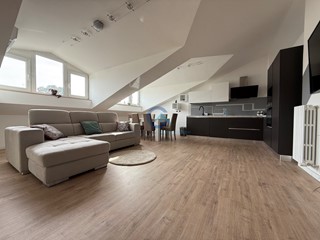 Quadrilocale in Affitto a Catanzaro, zona CZ Lido Giovino, 900&euro;, 100 m², arredato