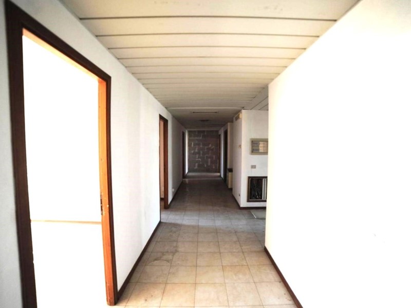 Ufficio in Vendita a Roma, 2'640'000€, 3300 m²