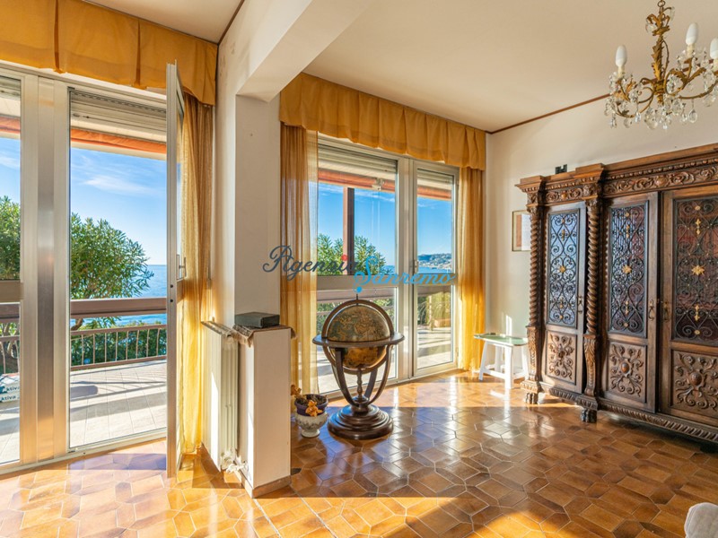 Quadrilocale in Vendita a Sanremo, 490'000€, 140 m²