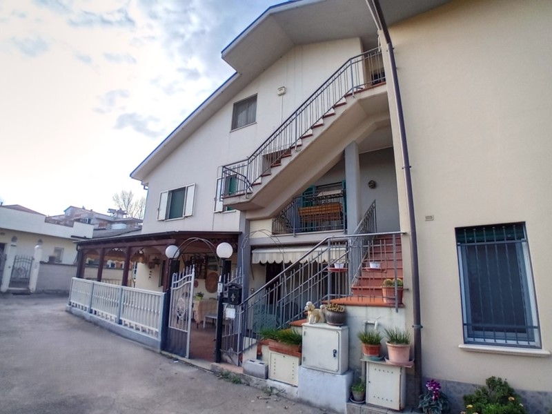 Casa Indipendente in Vendita a Chieti, 220'000€, 295 m², con Box