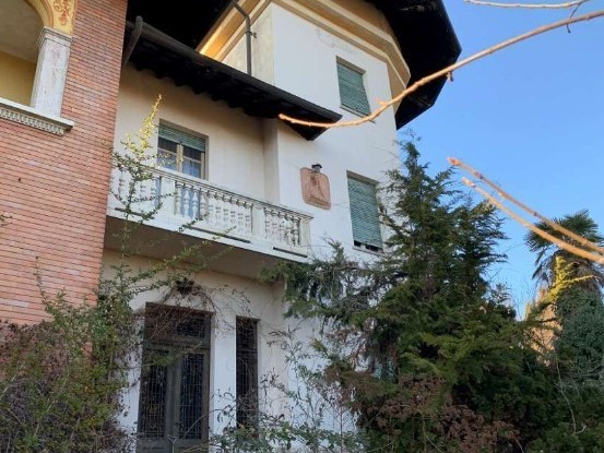 Casa Indipendente in Vendita a Valdilana, 63'182€, 625 m², con Box