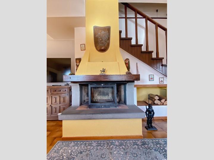 Casa Semi Indipendente in Vendita a Fivizzano, 159'000€, 200 m², con Box