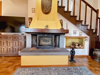 Casa Semi Indipendente in Vendita a Fivizzano, 159'000€, 200 m², con Box