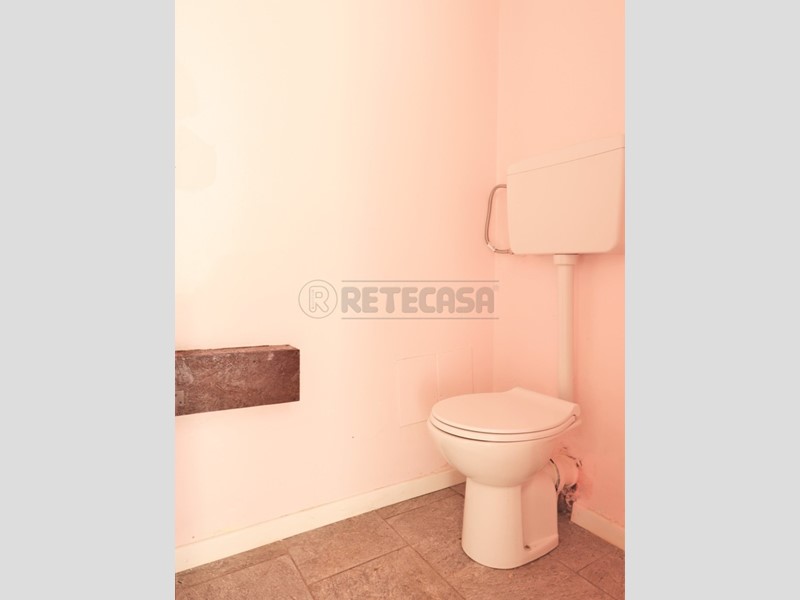 Immobile commerciale in Affitto a Vicenza, 1'350€, 89 m²