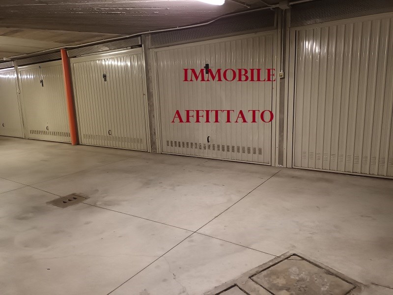 Box in Affitto a Milano, zona Affori via Enrico Cialdini 98, 20161 Milano , 105€, 15 m²