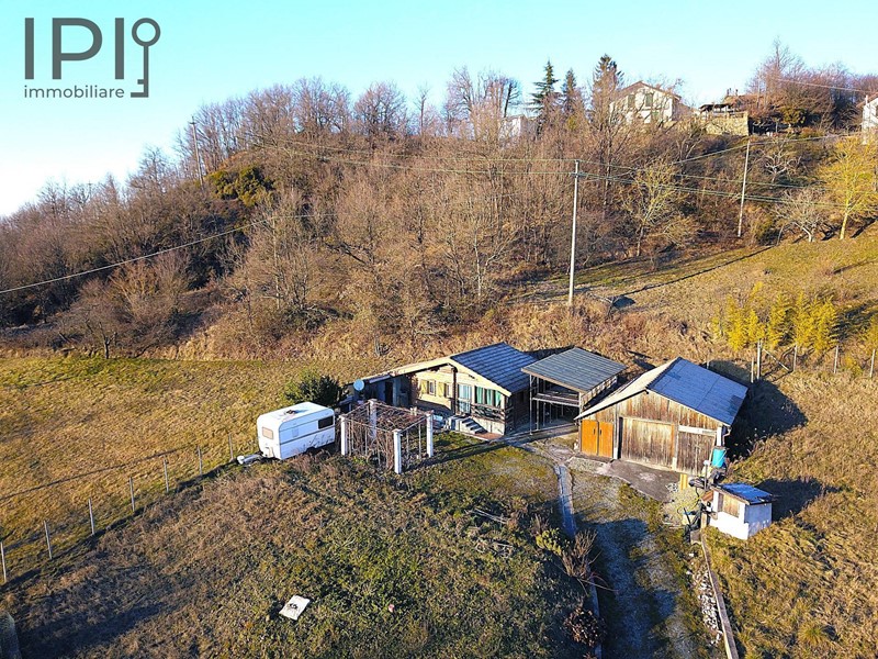 Villa in Vendita a Ponzone, 35'000€, 47 m²