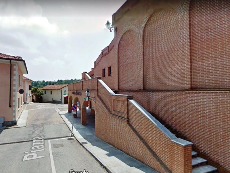 Attività commerciale in Vendita a Baldissero Torinese, 10'000€, 102 m²