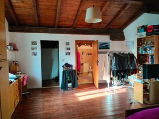 Casale in Vendita a Monte San Pietro, 398'000€, 200 m²