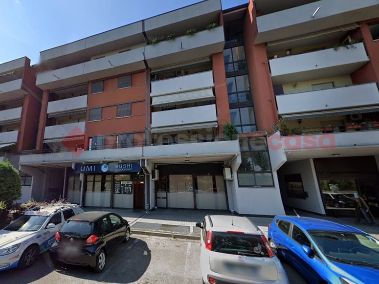 Negozio in Vendita a Busto Arsizio, 98'000€, 100 m²