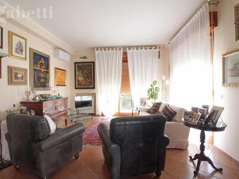 Villa bifamiliare in Vendita a Senigallia, 690'000&euro;, 300 m²